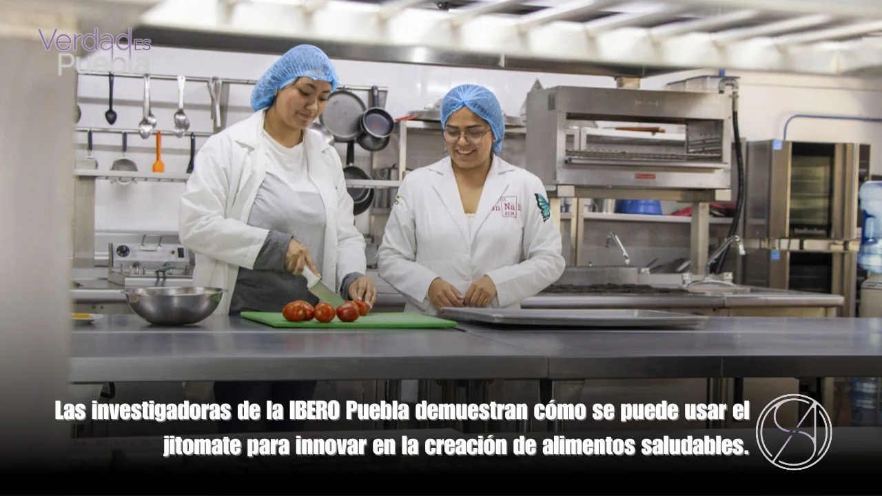 Talentos IBERO Puebla aprovechan excedente de jitomate para innovar en la industria alimentaria