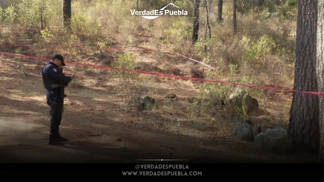 Autoridades investigan cuerpo semienterrado en Tlahuapan cerca de la México-Puebla