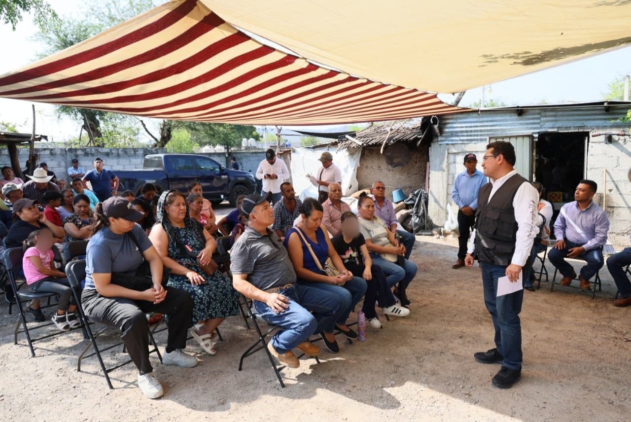 Pável Gaspar recorrido Mixteca poblana obra comunitaria