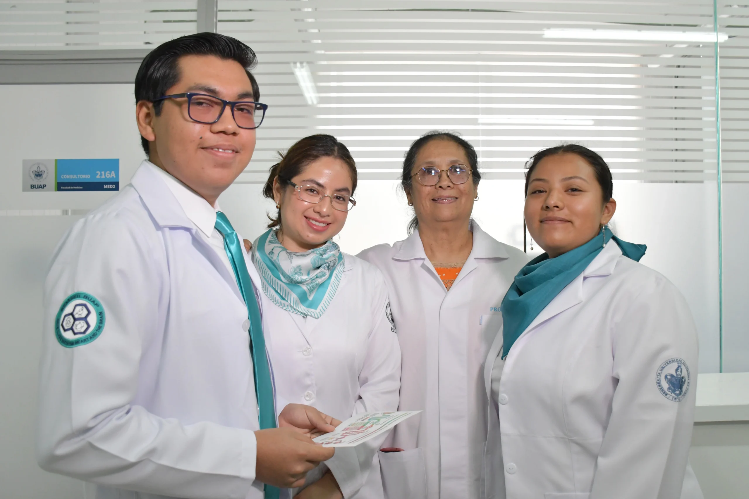 Infomatrix Puebla 2026 BUAP estudiantes Medicina premio